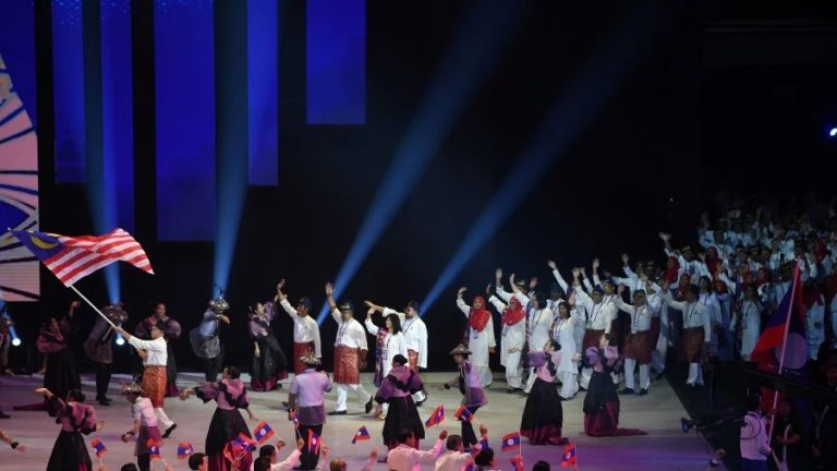 Source: https://www.nst.com.my/sports/others/2019/11/543505/philippines-showcases-cultural-heritage-kick-30th-sea-games